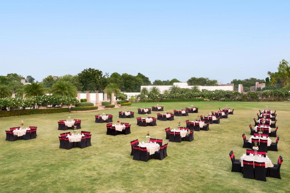 Ramada By Wyndham And Convention Center 3* Lucknow